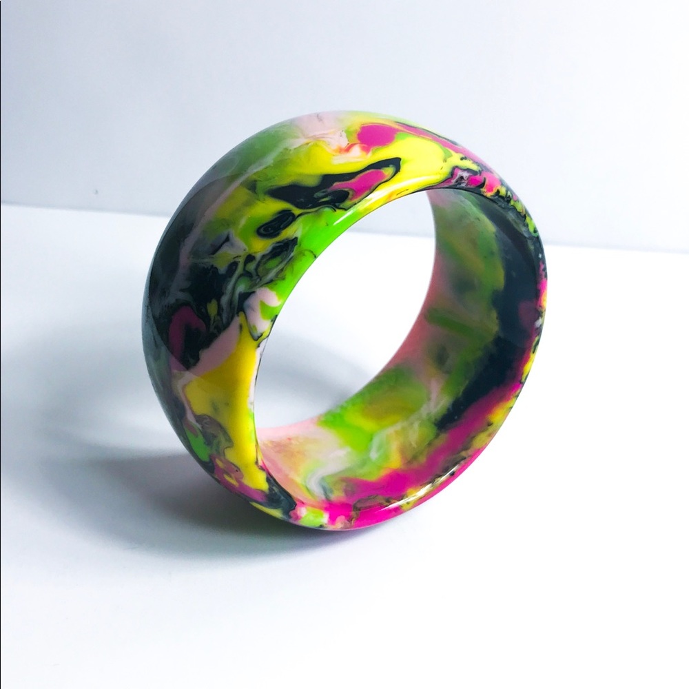 Acrylic color swirl bangle